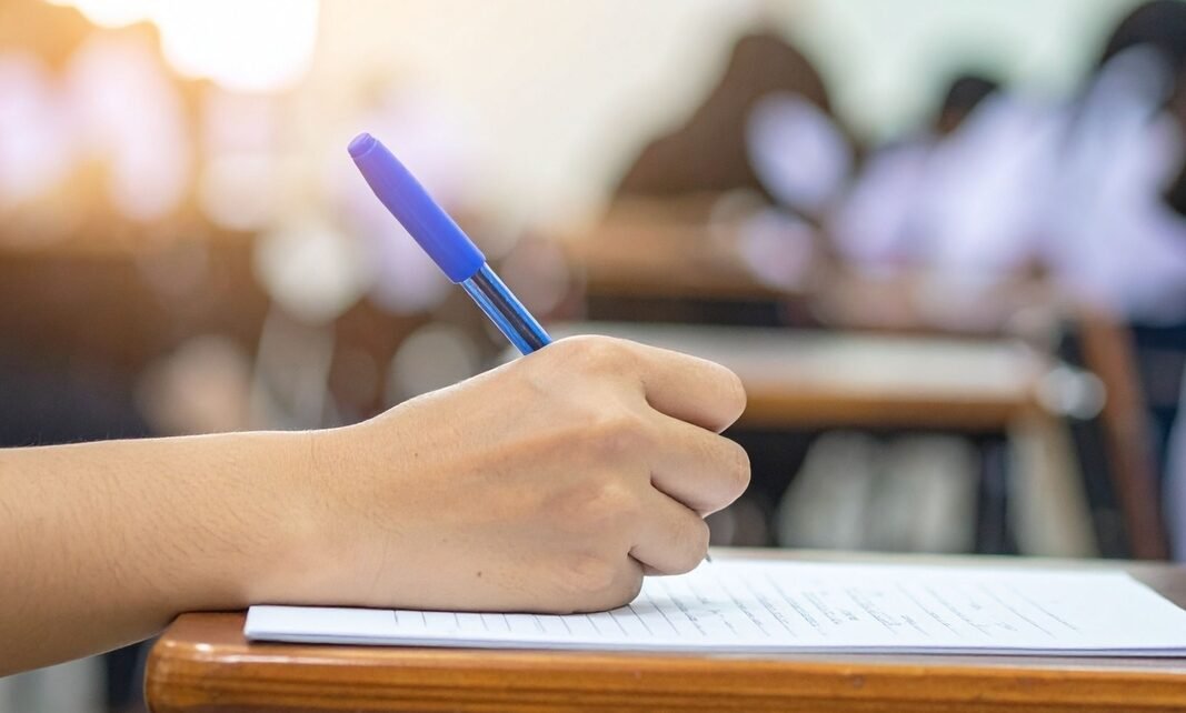 Concursos na educação ampliam vagas em 2026