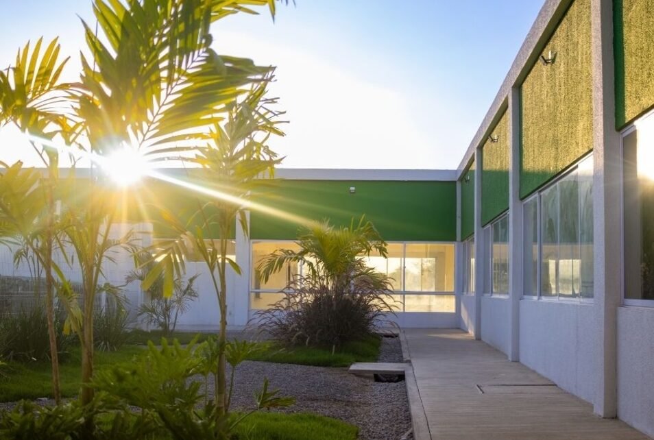 Instituto Conceição Moura entrega nova escola a Belo Jardim