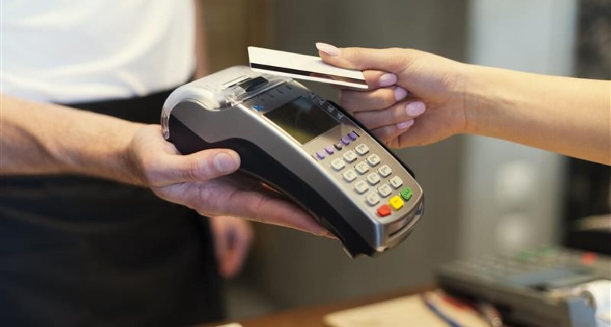 Falhas em taxas afetam PMEs que usam maquininhas