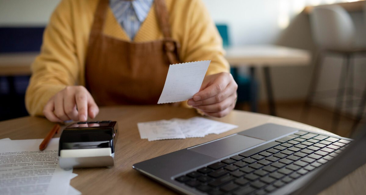 Receita adia exigência do IBS e da CBS nas notas fiscais