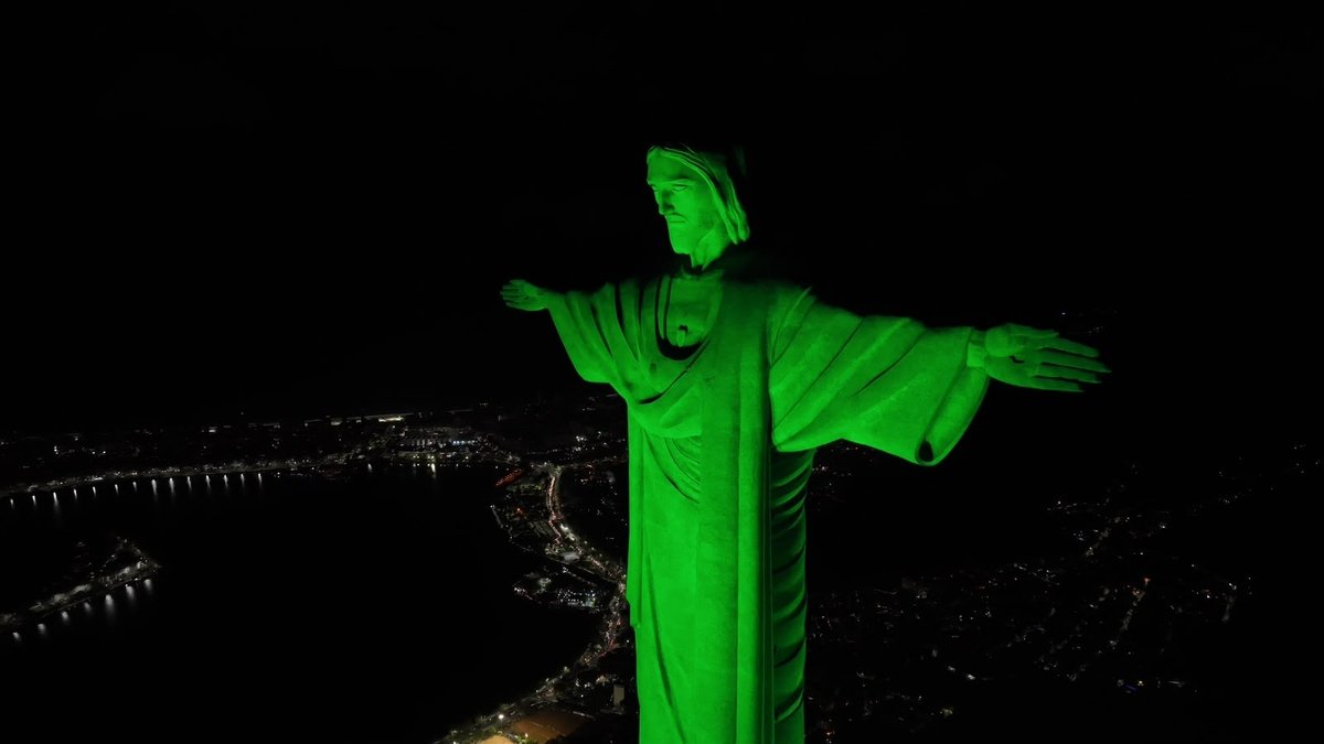 Bio Extratus celebra 35 anos com projeção no Cristo Redentor
