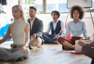 Meditação no trabalho: o que a ciência já comprova