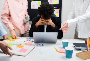 Escalas de trabalho influenciam saúde mental das equipes