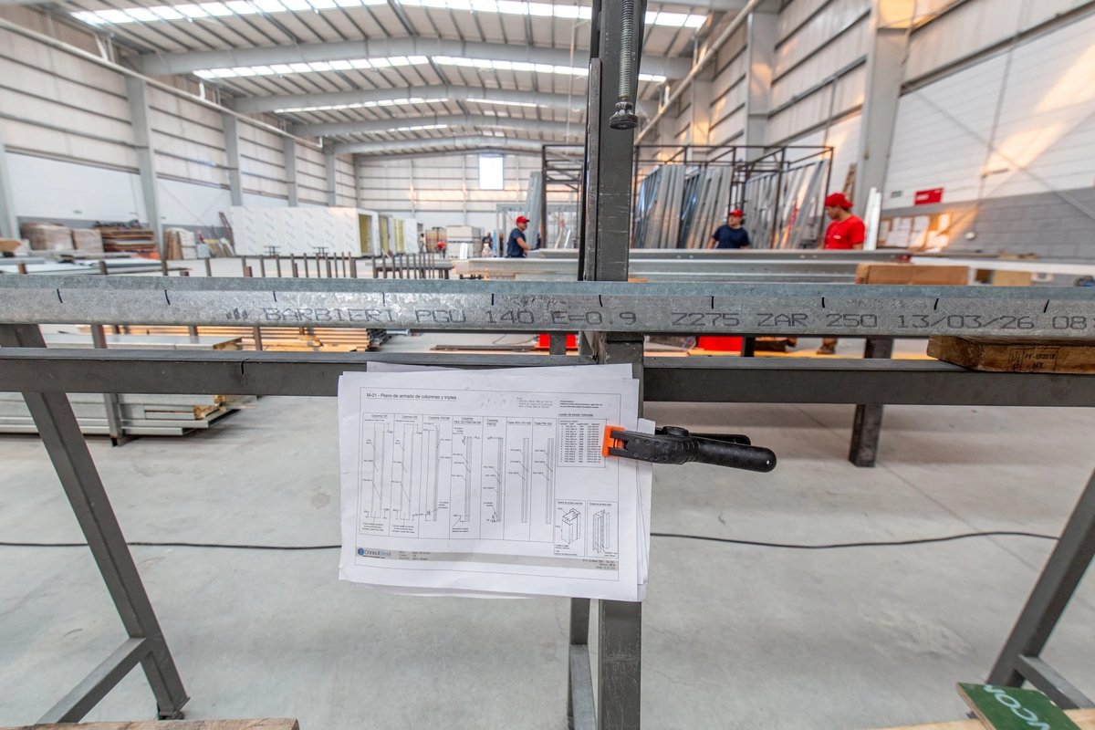 Hotel modular em steel frame leva lógica industrial às obras