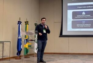 Pisos Elevados Brasil palestra em workshop da Petrobras